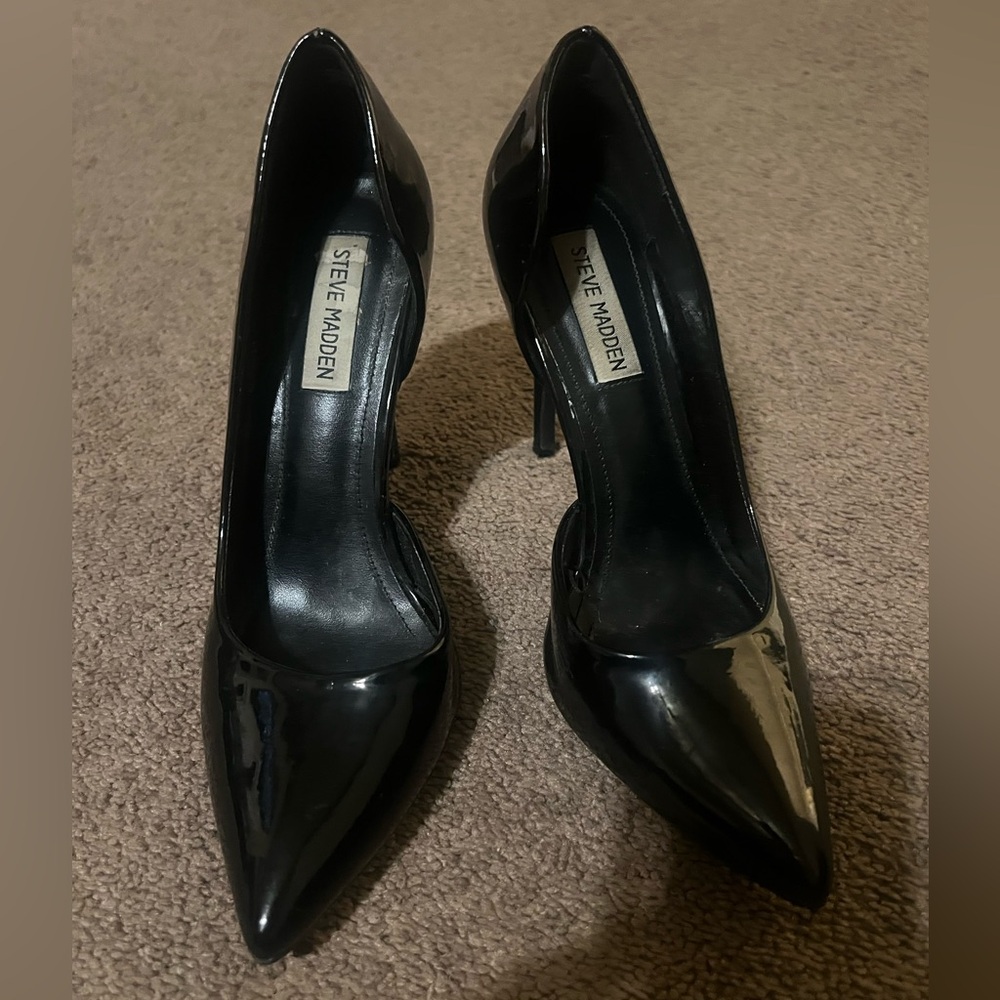 Steve Madden Glossy Black Heels